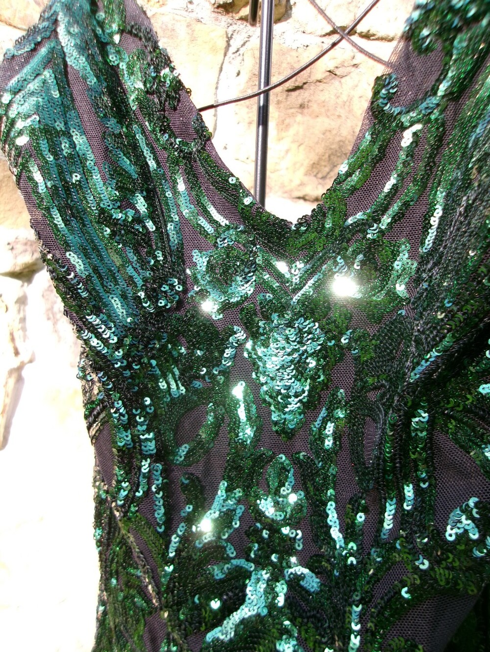 Windsor Emerald Green Sequin Mini Dress with Strappy V-Neck Size S - Picture 5 of 8